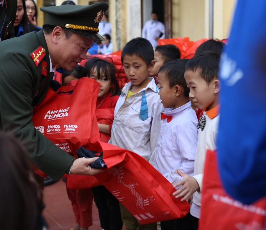 50 TỪ VỰNG CHỦ ĐỀ CHARITY (TỪ THIỆN)